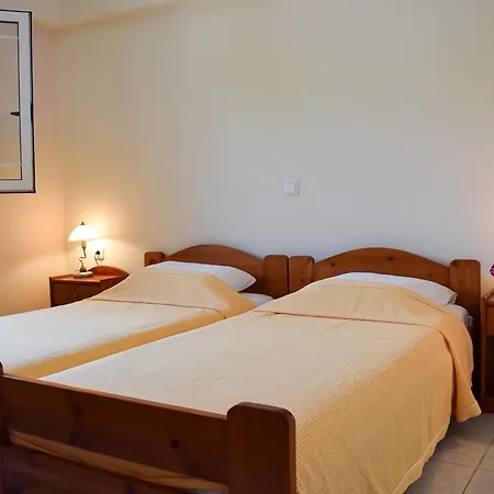 Eleanna Apartament Karavomylos