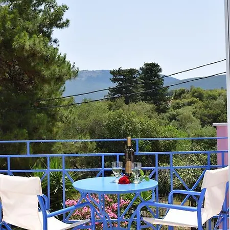 Apartament Eleanna *
