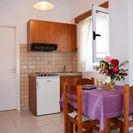 Eleanna Apartment *