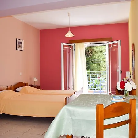Eleanna Apartment Karavomylos